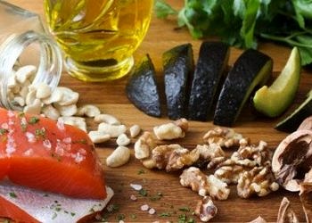 Zeytinyağı, fıstık ve somonda bulunan doymamış yağlar zekayı güçlendiriyor