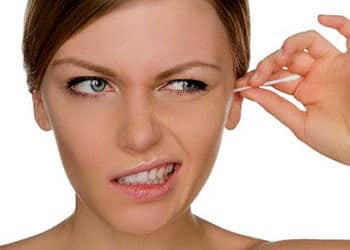 Kulak pamuğu ve yüksek ses, işitme kaybına yol açabiliyor