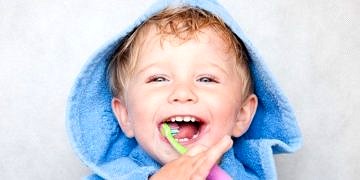 Diş sağlığıyla ilgili doğru sanılan 8 yanlış! Süt dişleri neden önemli?