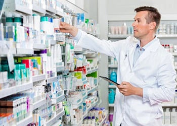 Ölümcül karaborsa… Zam beklentisi ile bazı firmalar ilaç saklamaya başladı