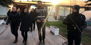 Türk Tabipler Birliği (TTB) Merkez Konseyi üyesi doktorlar gözaltına alındı