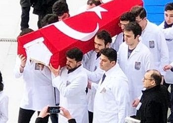 Prof. Dr. Atilla Oğuzhanoğlu’ndan son ders, vücudunu öğrencilerine bıraktı