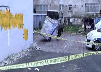 Sağlıkta şiddet çağ atladı! Doktoru sokakta bıçaklayıp sopayla dövdüler