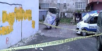 Sağlıkta şiddet çağ atladı! Doktoru sokakta bıçaklayıp sopayla dövdüler