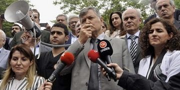 Cerrahpaşa Tıp Fakültesi Dekanı görevden alındı