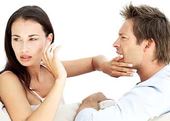 Ağız kokusu sosyal ilişkileri olumsuz etkiliyor! İşte en pratik çözüm yolları