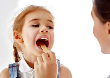 Bademcik iltihabı ve hastalıkları neden olur? Belirtileri ve tedavisi