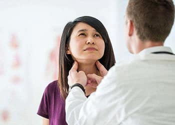 Gırtlak (larenks) kanseri nedir? Neden olur? Belirtileri ve tedavisi