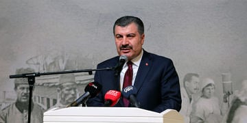 Bakan Koca: Performansa göre ek ödeme üzerinde yeniden çalışıyoruz