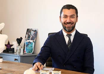 Op. Dr. Kaya: Göz kapağı düşüklüğü sorunu görme kalitesini de bozabilir!