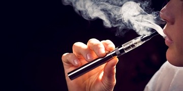 Elektronik sigaralar nikotinsiz olsa bile damarlara zarar veriyor!
