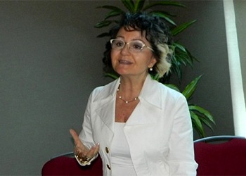 Yaşlanan nüfus nedeniyle osteoporoza bağlı gelişen kırıklar hızla artıyor