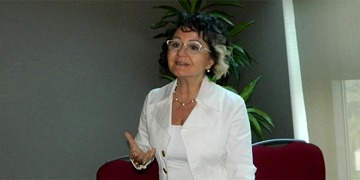 Yaşlanan nüfus nedeniyle osteoporoza bağlı gelişen kırıklar hızla artıyor