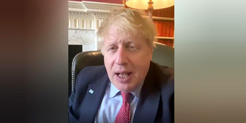 ‘Sürü Bağışıklığı’ zirveyi vurdu: İngiltere Başbakanı Boris Johnson koronavirüse yakalandı