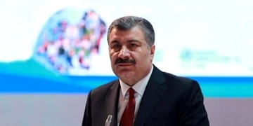 Sağlık Bakanı Koca: 2 ay direnelim, yazın korona virüsün etkisi azalıyor