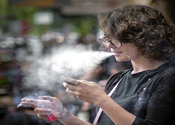 Sigara östrojen üretimini engelliyor ve erken menopoza neden oluyor!