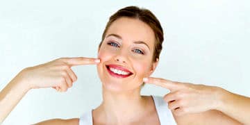 Dijital Gülüş (Hollywood Smile) Tasarımı Nedir? Nasıl Uygulanır?