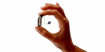 Demant, tarafından geliştirilen yapay zeka destekli yeni işitme cihazı