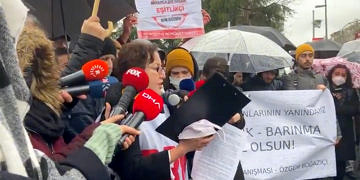 Sağlık çalışanları, Türk Tabipler Birliği’nin çağrısı ile bir günlük iş bırakma eylemi yaptı