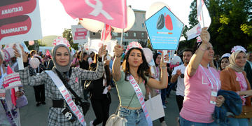 Kanserle mücadelenin en önemli basamağı çocuk ve gençleri doğru bilgilendirmek!