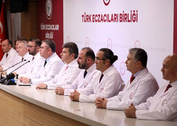 İlaç yokluğu devam ediyor! TEB’in eczacı mitingi 27 Kasım’da Ankara’da yapılacak