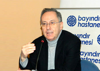 Prof. Dr. Erdem Diker: Grip ve zatürree aşıları kırılgan riskli hastalar için hayati öneme sahip!