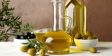 Zeytinyağı kaç kaloridir? Besin değeri nedir?
