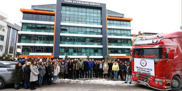 Türk Eczacıları Birliği, uçakla depremzedelere 50 ton ilaç ve tıbbi malzeme gönderecek