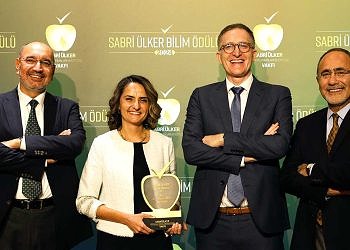 Sabri Ülker Bilim Ödülü’nü Kök Hücre alanında çığır açan Dr. Aydan Bulut Karslıoğlu kazandı