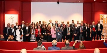 ‘Bilim Gençlerle Kazanacak’ projesi ‘Sağlıkta Sosyal Sorumluluk’ ödülüne layık görüldü