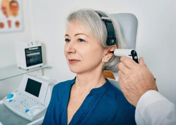 İşitme Kaybı Kalp Yetmezliği ve KVH Riskini Ciddi Oranda Artırıyor