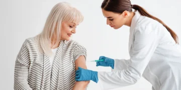 Zona Aşısı Kalp Damar Hastalıklarını Önlüyor ve Kalp Krizi Riskini Azaltıyor!