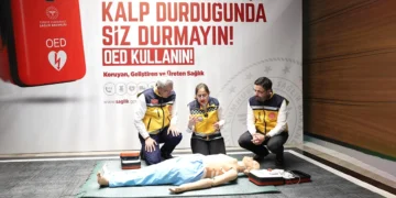 Bakan Memişoğlu: Yerli Otomatik Şok Cihazı Ani Kalp Durmalarında Hayat Kurtaracak