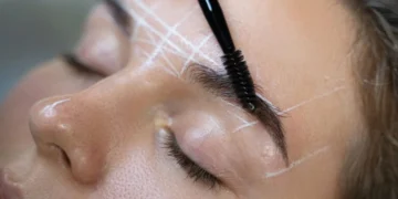 MicroBrow Yeni Nesil Kaş Estetiği Nedir, Nasıl Yapılır? Kimler İçin Uygundur?