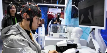 Tıp Tarihinde Bir İlk! Çin, Felç Tedavisinde Beyin-Bilgisayar İmplantını Onayladı