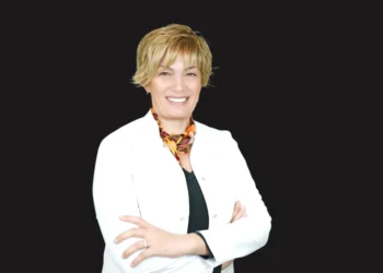 Prof. Dr. Gülşah Bademci: Türkiye’de Yaklaşık 200 Bin Çocuk Skolyoz ile Yaşıyor